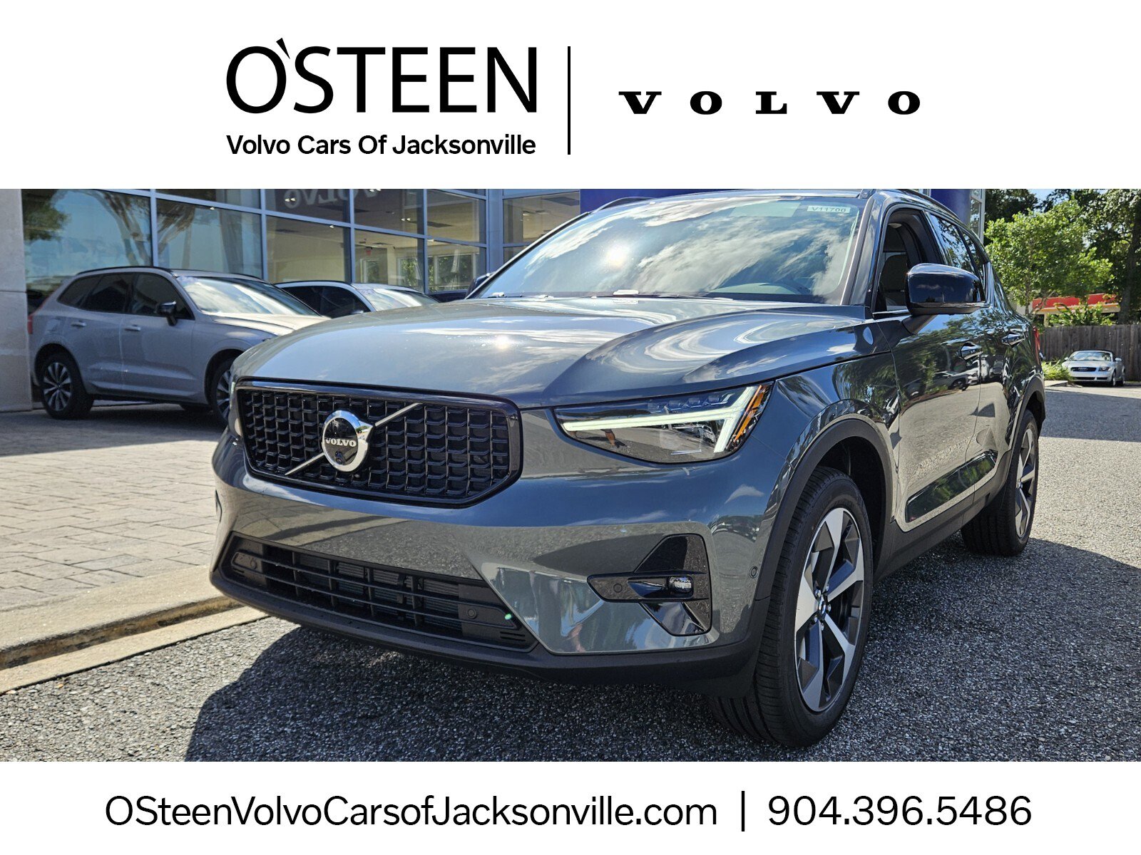 New 2026 Volvo XC40 B4 Plus w/ Protection Package Premier