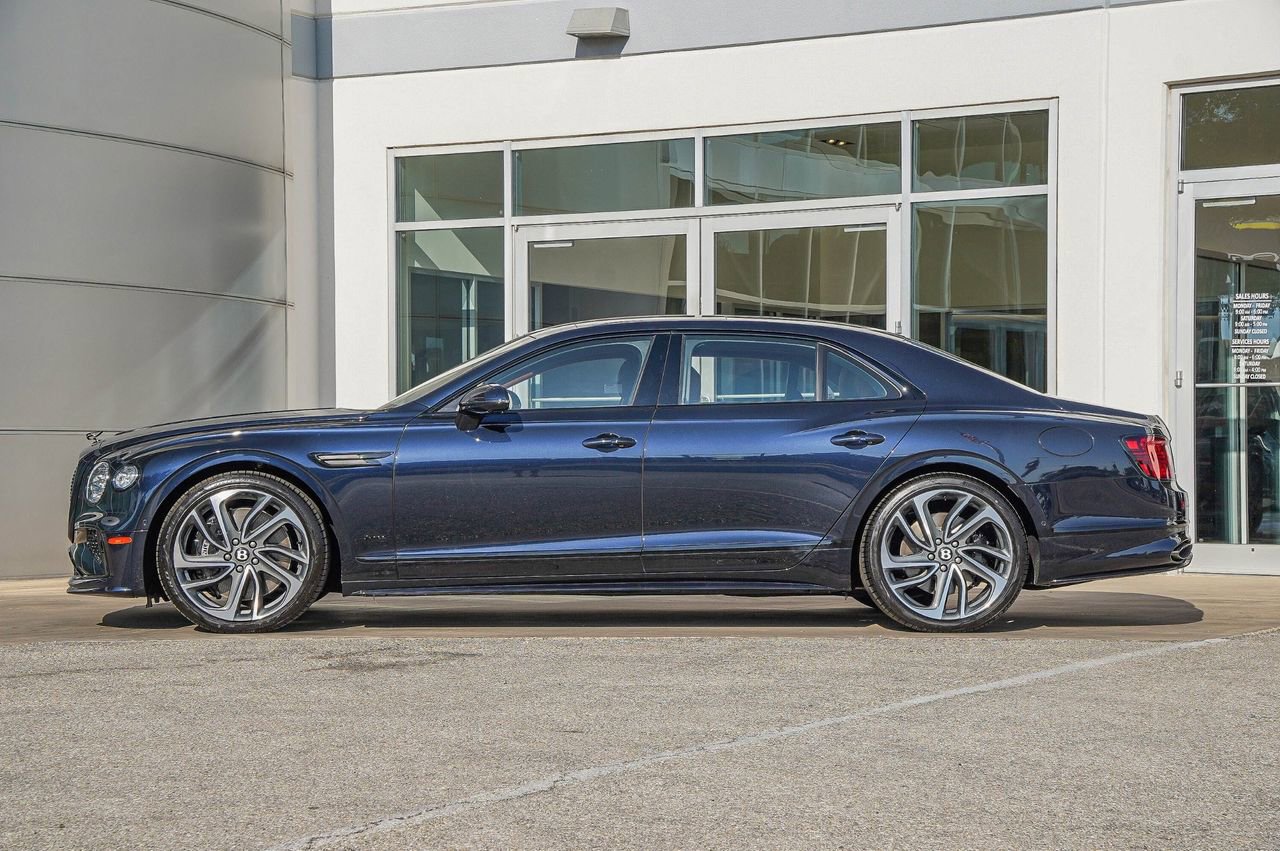 New 2026 Bentley Flying Spur Plug-In Hybrid AWD/4WD image 16