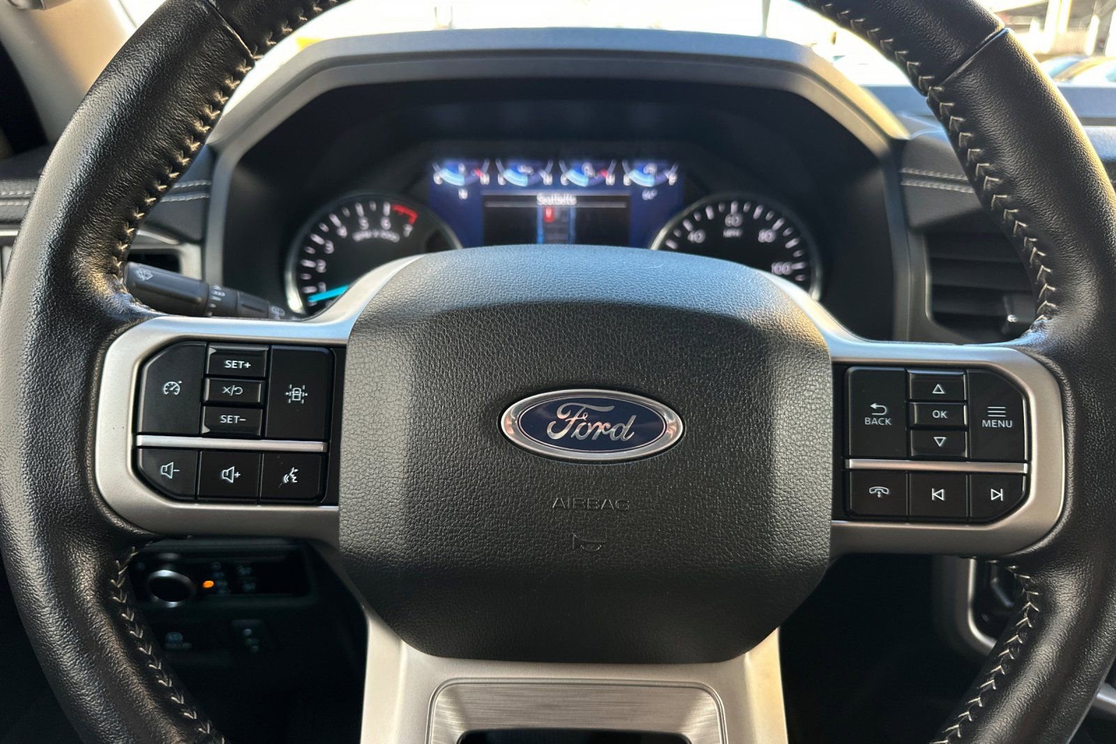 Certified 2024 Ford Expedition Max XLT image 24