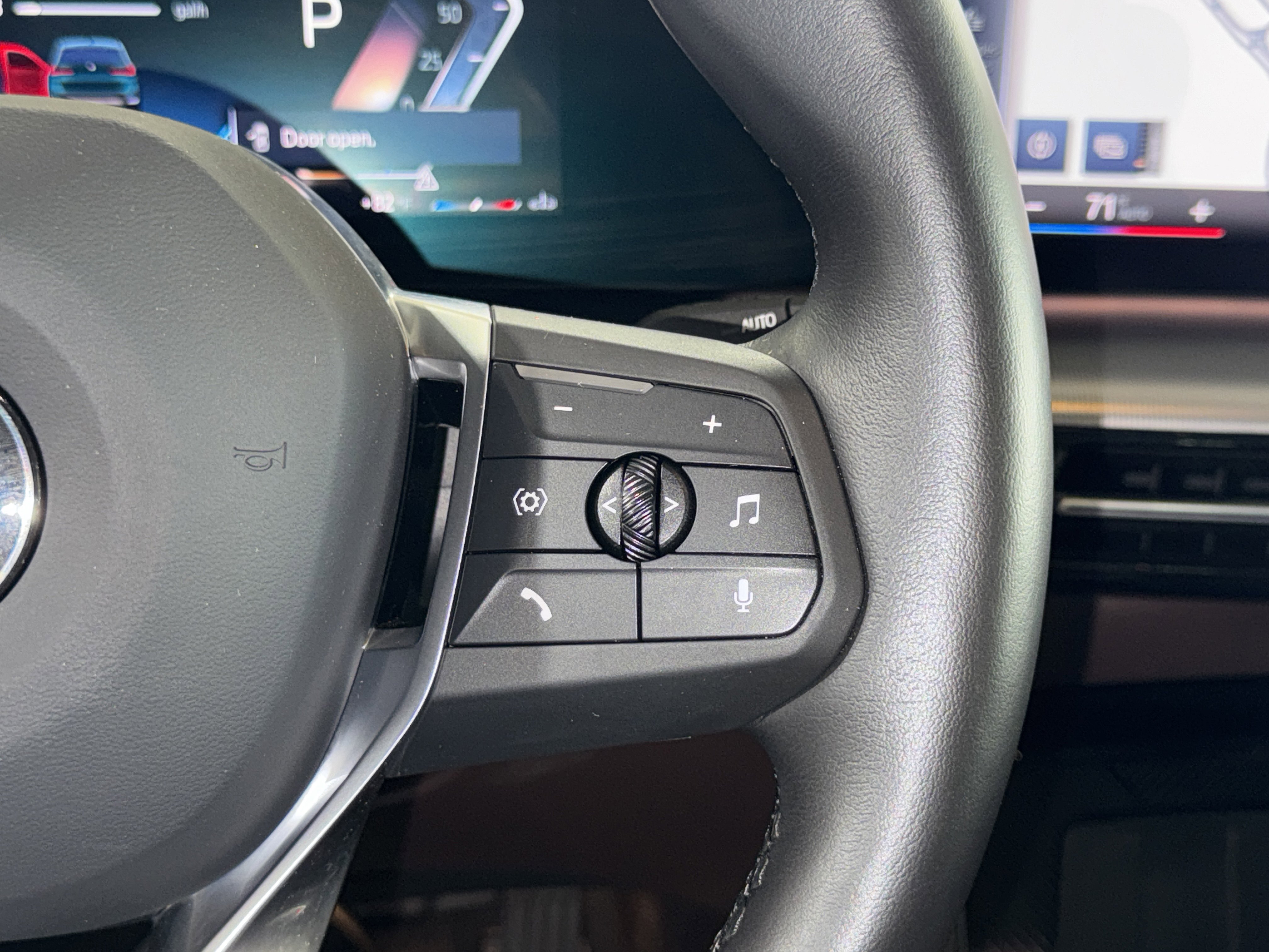 Certified 2023 BMW X1 xDrive28i w/ Premium Package image 22