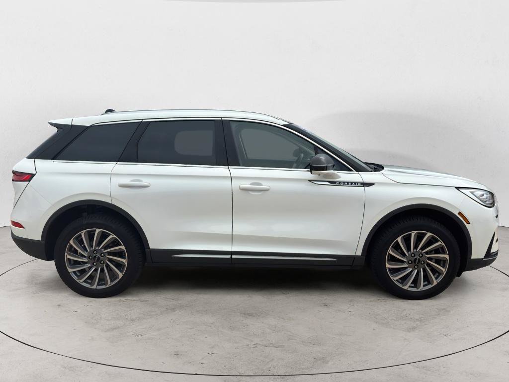 Used 2024 Lincoln Corsair Reserve w/ Equipment Group 201A AWD/4WD image 4