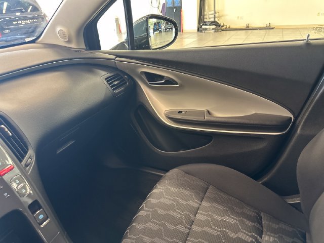 Used 2015 Chevrolet Volt w/ Enhanced Safety Package 1 FWD image 22
