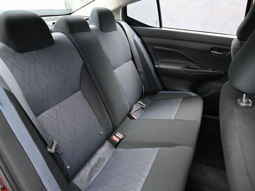 Used 2025 Nissan Versa SV image 38