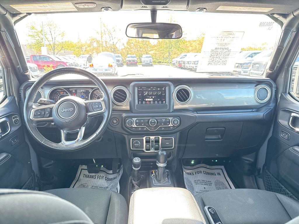 Used 2018 Jeep Wrangler Unlimited Sahara image 6