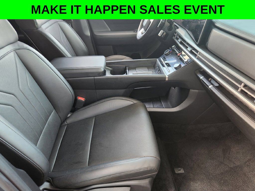 Used 2025 Hyundai Santa Fe SEL FWD image 10