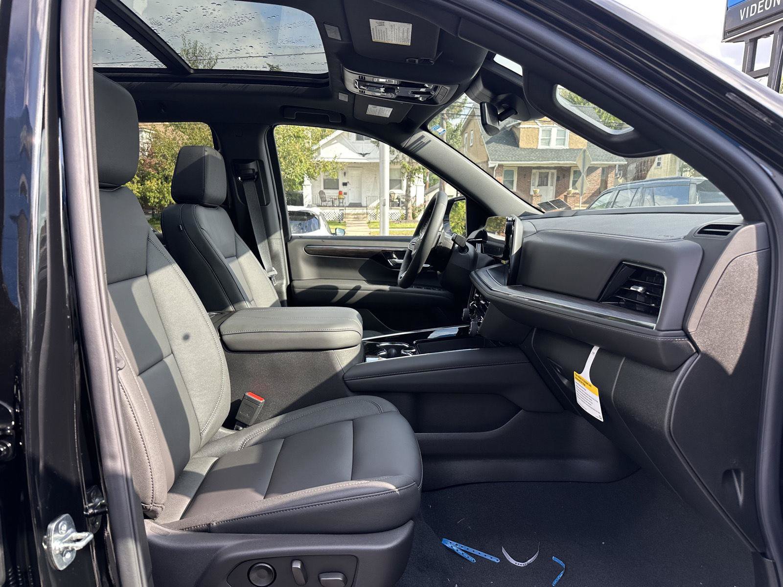 New 2027 Chevrolet Tahoe Z71 w/ Comfort Package AWD/4WD image 15