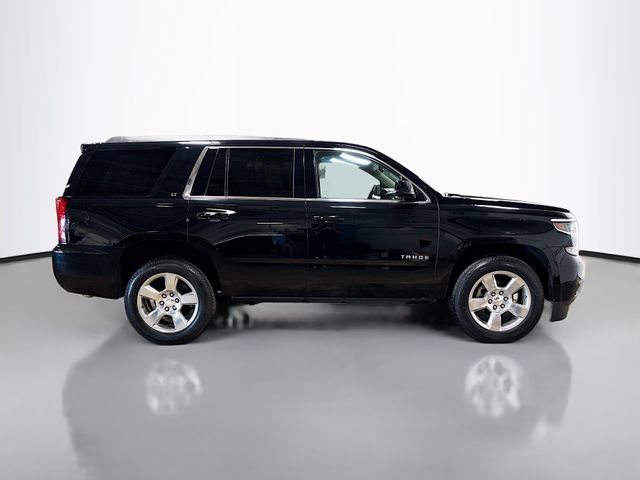Used 2017 Chevrolet Tahoe LT w/ Luxury Package AWD/4WD image 5