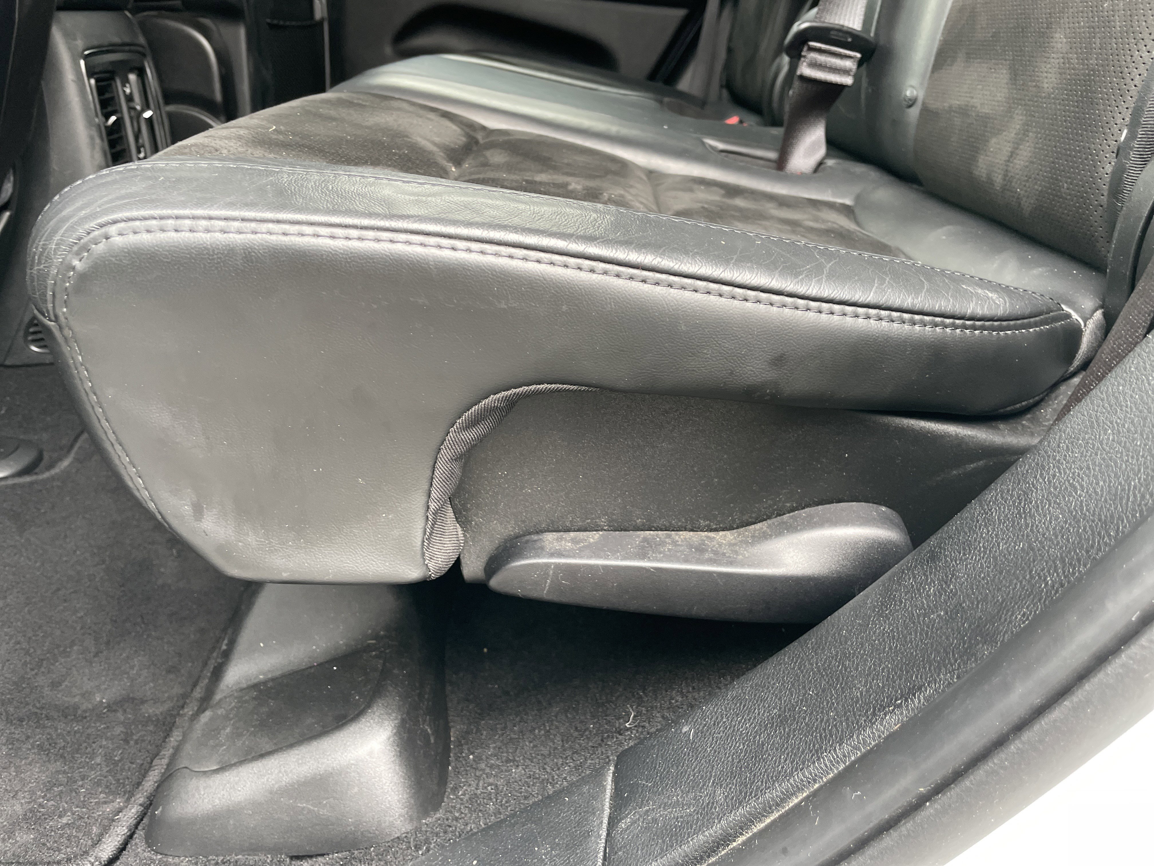 Used 2020 Jeep Grand Cherokee Altitude image 33