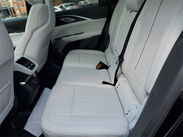 New 2025 Cadillac Lyriq Luxury image 25