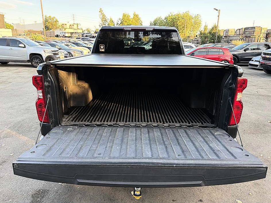 Used 2020 Chevrolet Silverado 1500 LT w/ Trailering Package AWD/4WD image 8