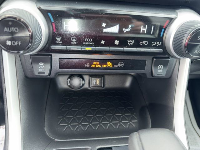 Used 2023 Toyota RAV4 XLE image 15