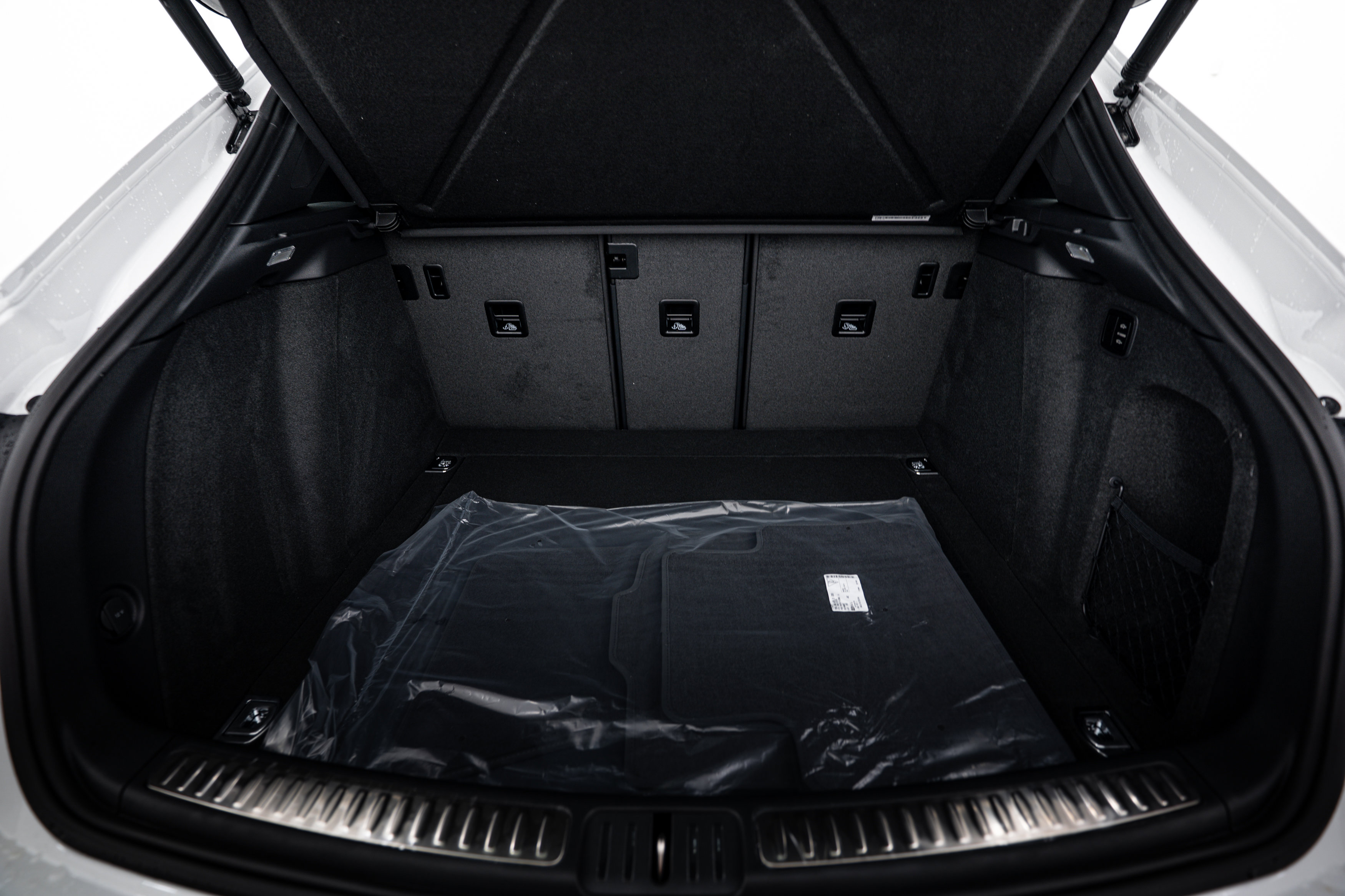 New 2026 Porsche Macan S image 24