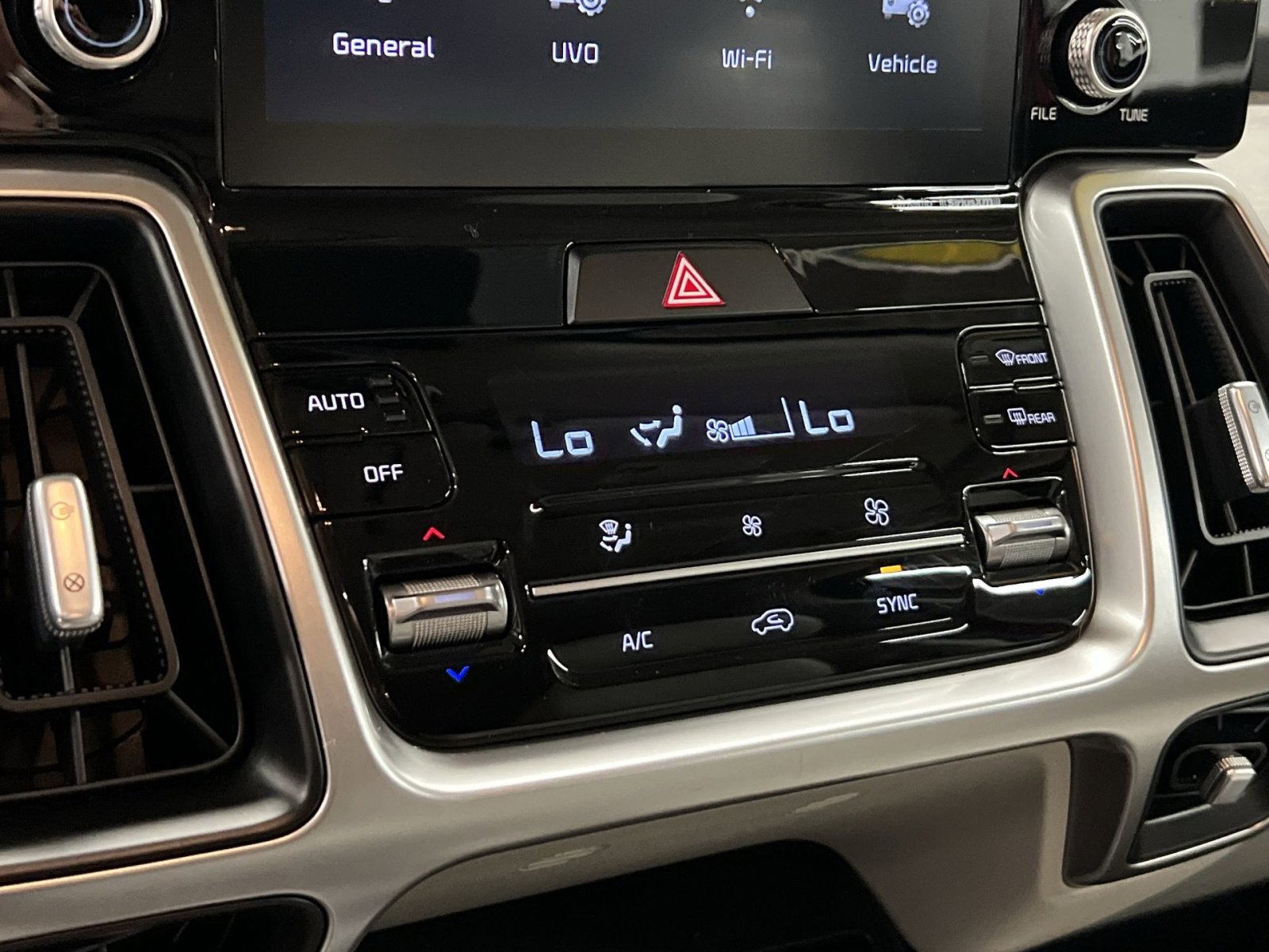 Used 2021 Kia Sorento EX image 21