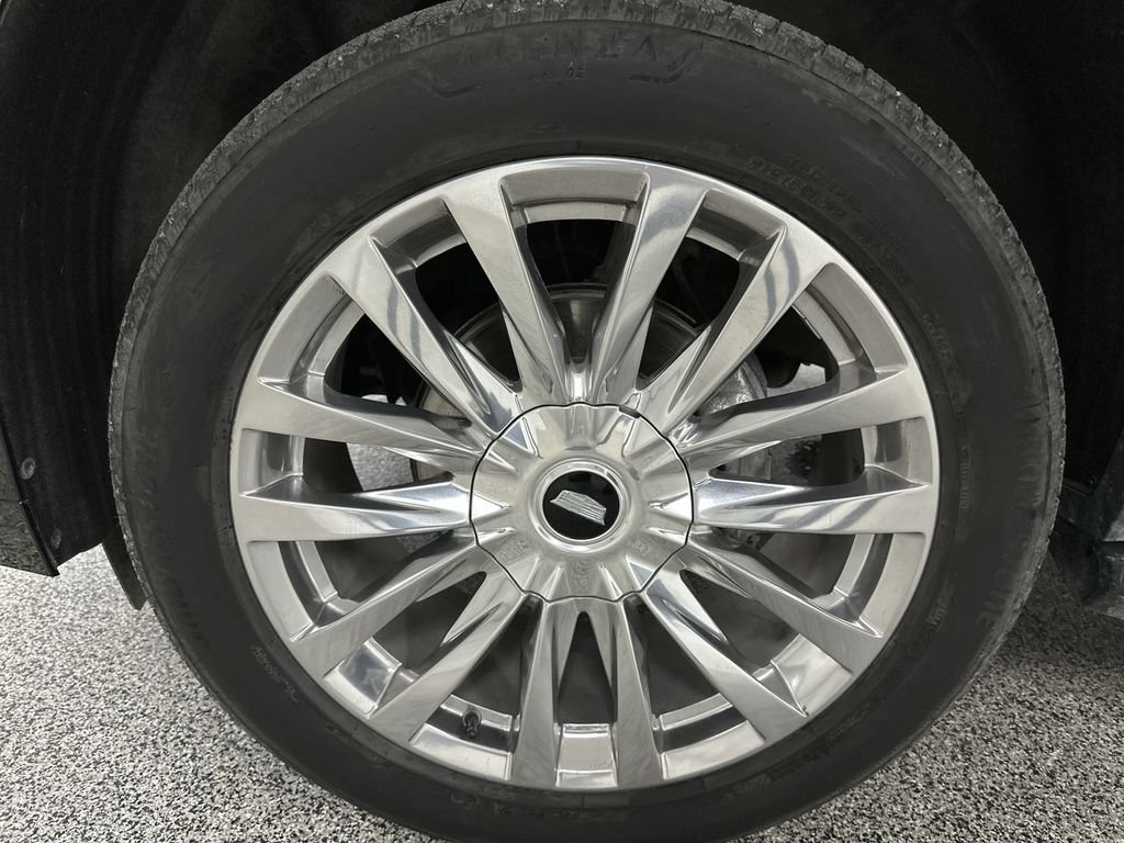 Used 2022 Cadillac Escalade Premium Luxury AWD/4WD image 20