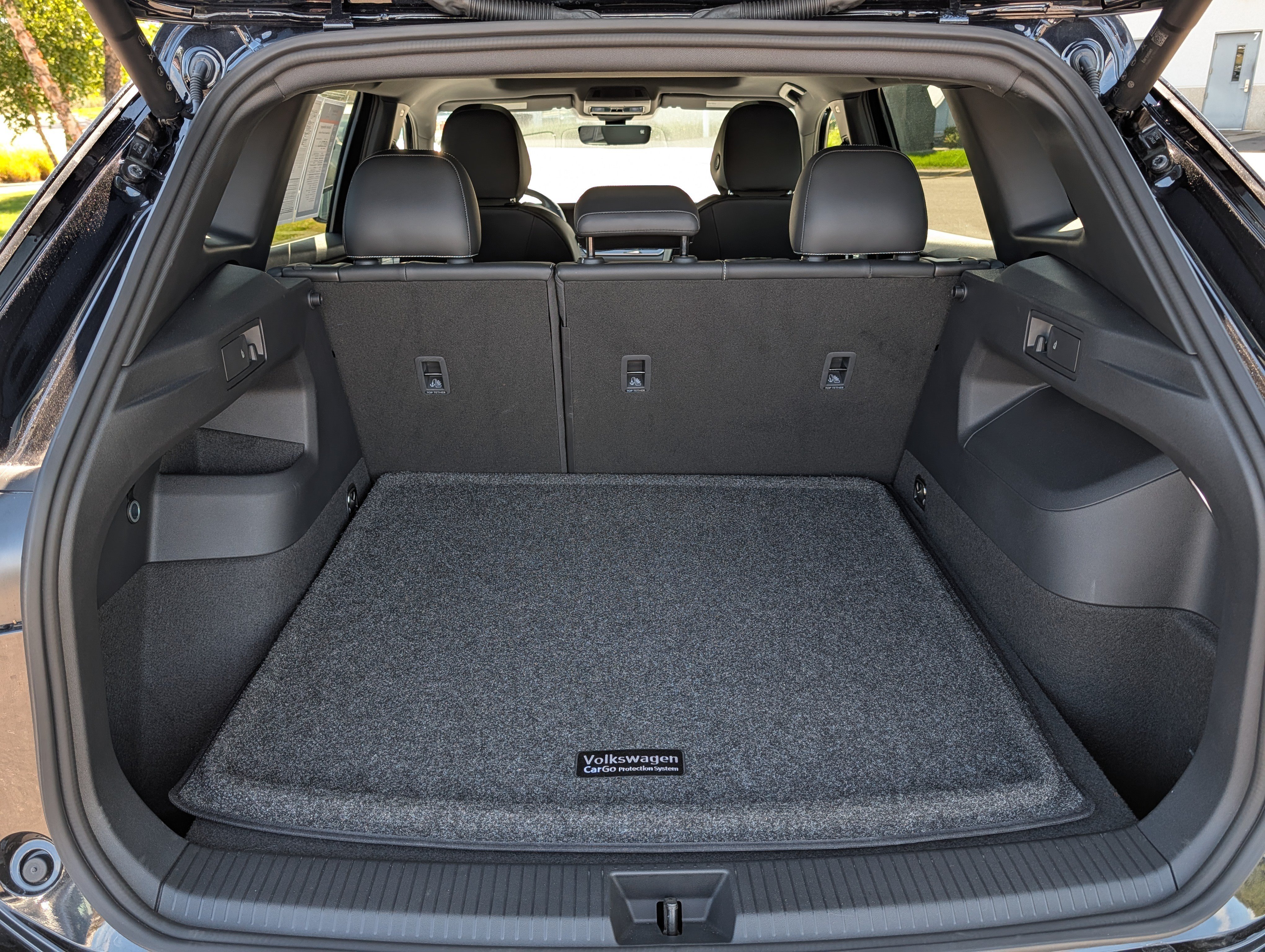 Certified 2026 Volkswagen Tiguan SE R-Line AWD/4WD image 18