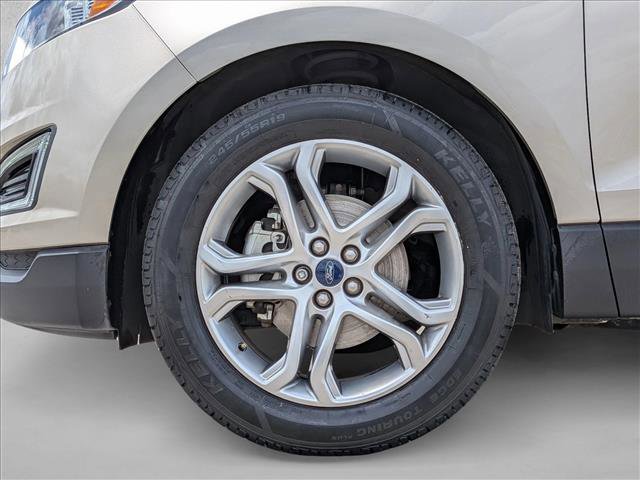 Used 2018 Ford Edge Titanium w/ Technology Package FWD image 24