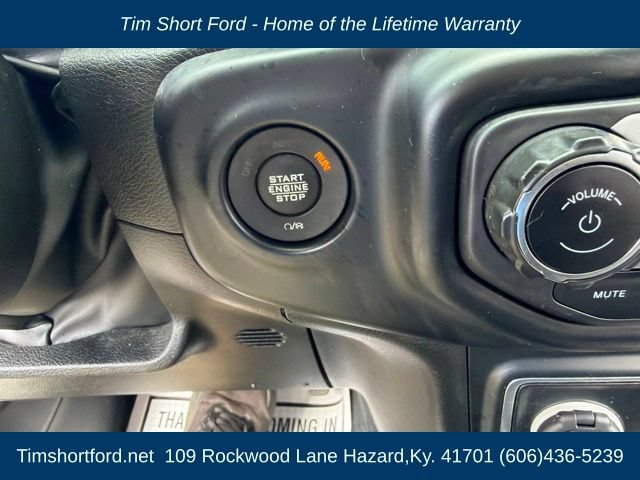 Used 2022 Jeep Gladiator Sport AWD/4WD image 12