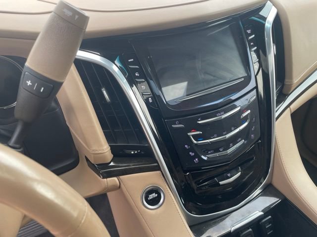 Used 2020 Cadillac Escalade Platinum RWD image 20