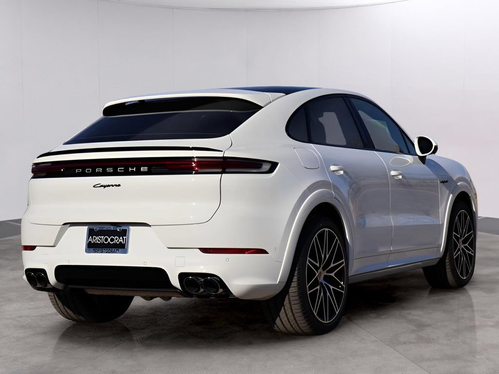 New 2026 Porsche Cayenne E-Hybrid Coupe AWD/4WD image 8