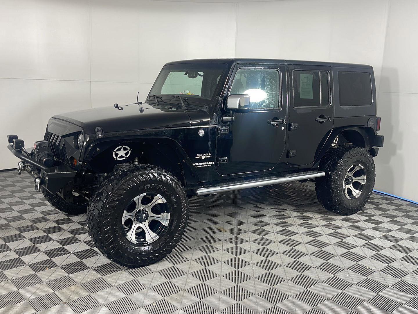 Used 2016 Jeep Wrangler Unlimited Sahara w/ Dual Top Group image 1