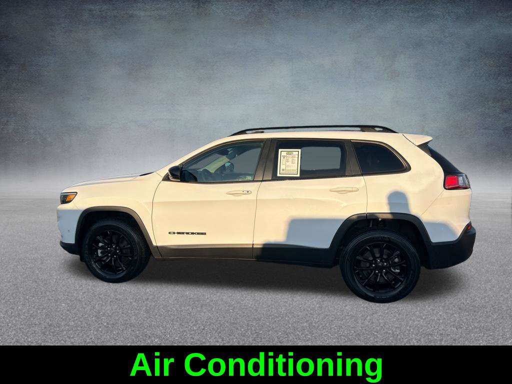 Certified 2023 Jeep Cherokee Altitude Lux AWD/4WD image 9