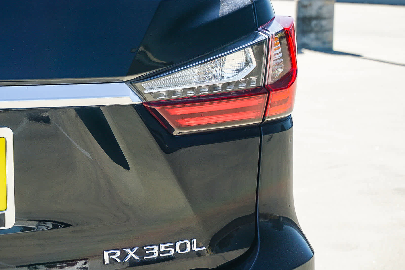 Used 2018 Lexus RX 350L FWD image 9