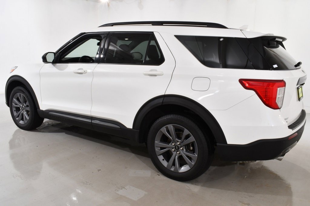 Used 2023 Ford Explorer XLT w/ Equipment Group 202A image 15