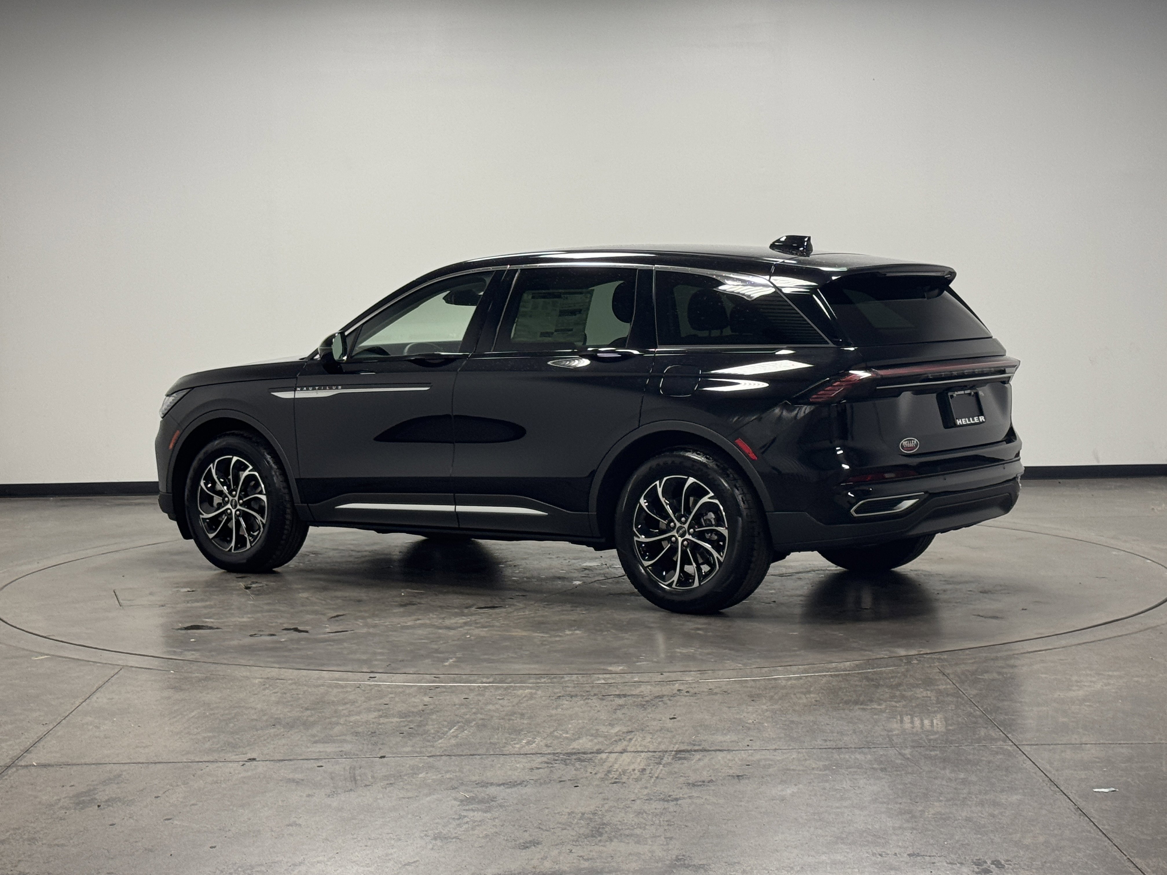 New 2026 Lincoln Nautilus Premier image 6