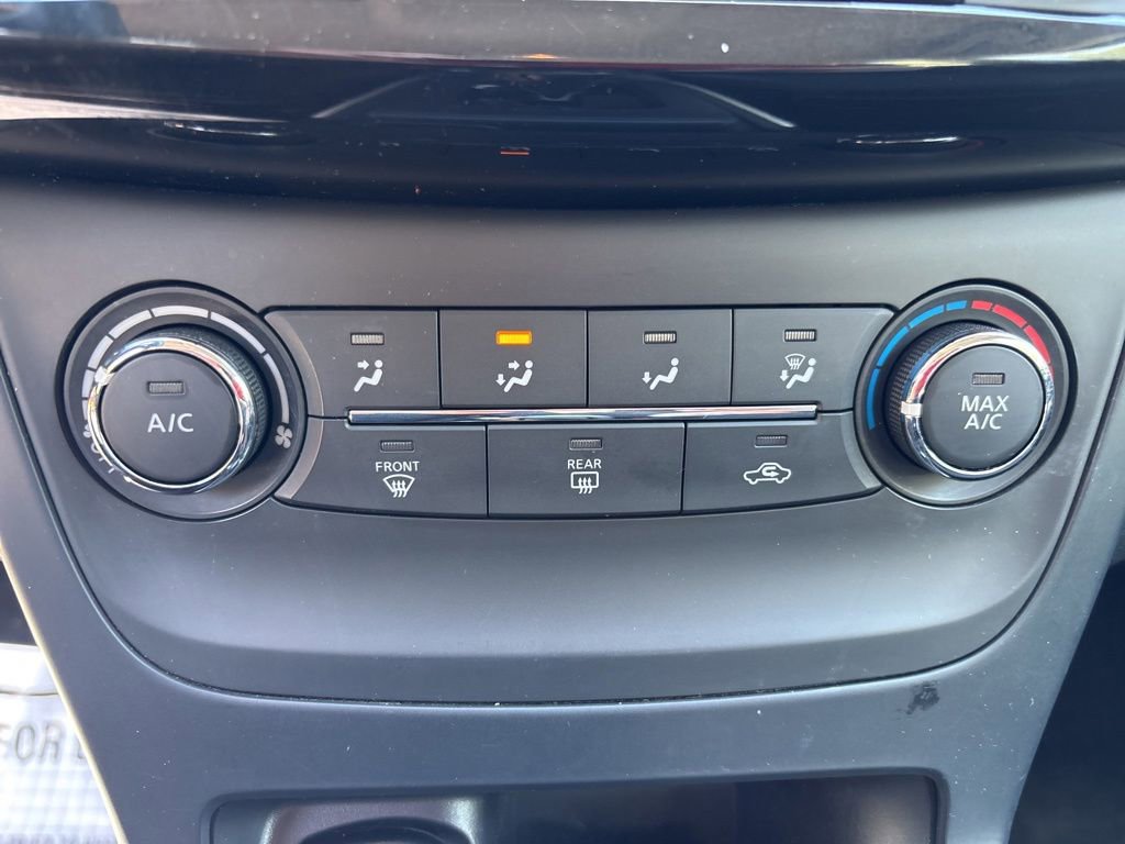 Used 2017 Nissan Sentra SV FWD image 24