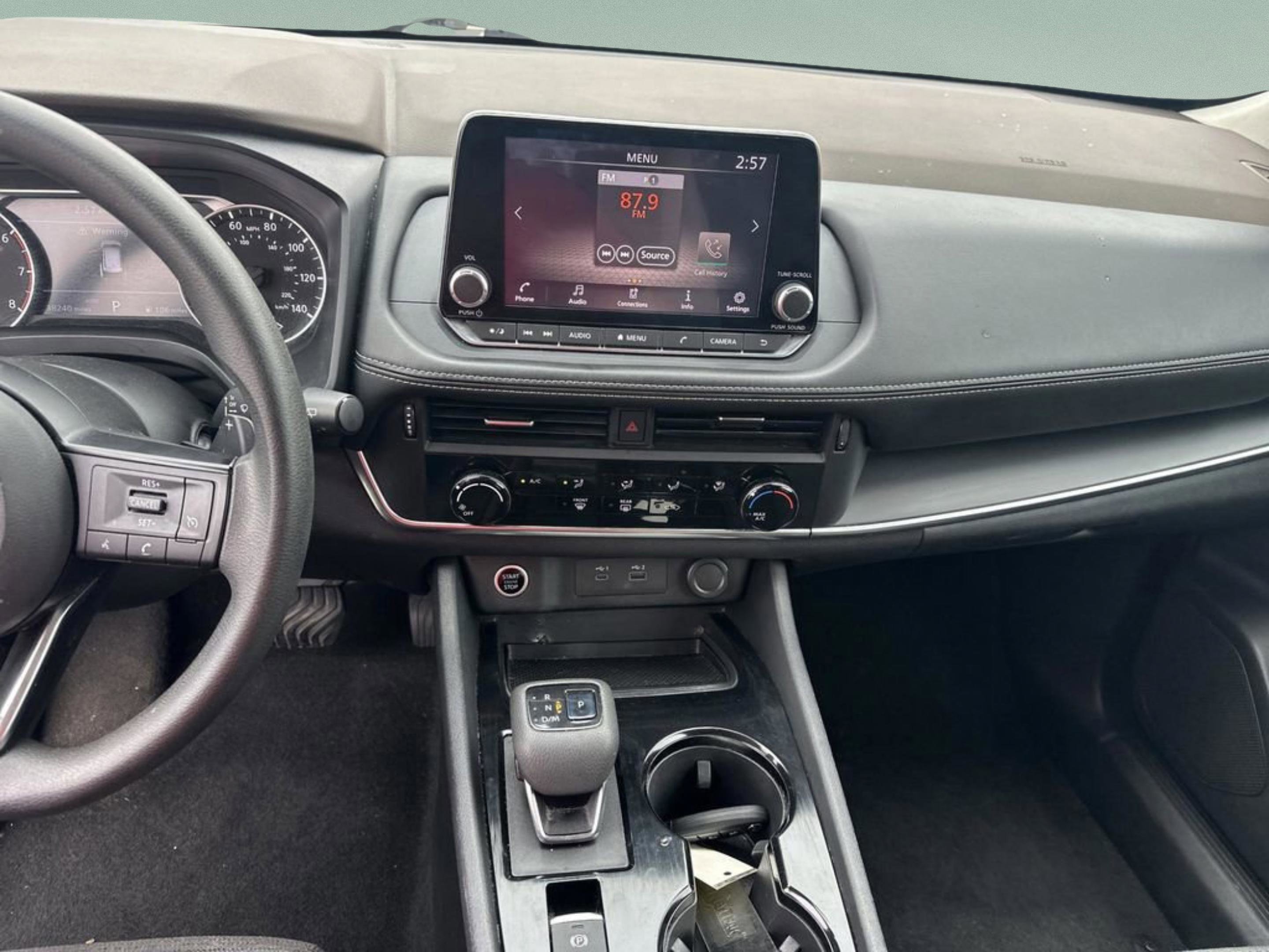 Used 2021 Nissan Rogue S image 32