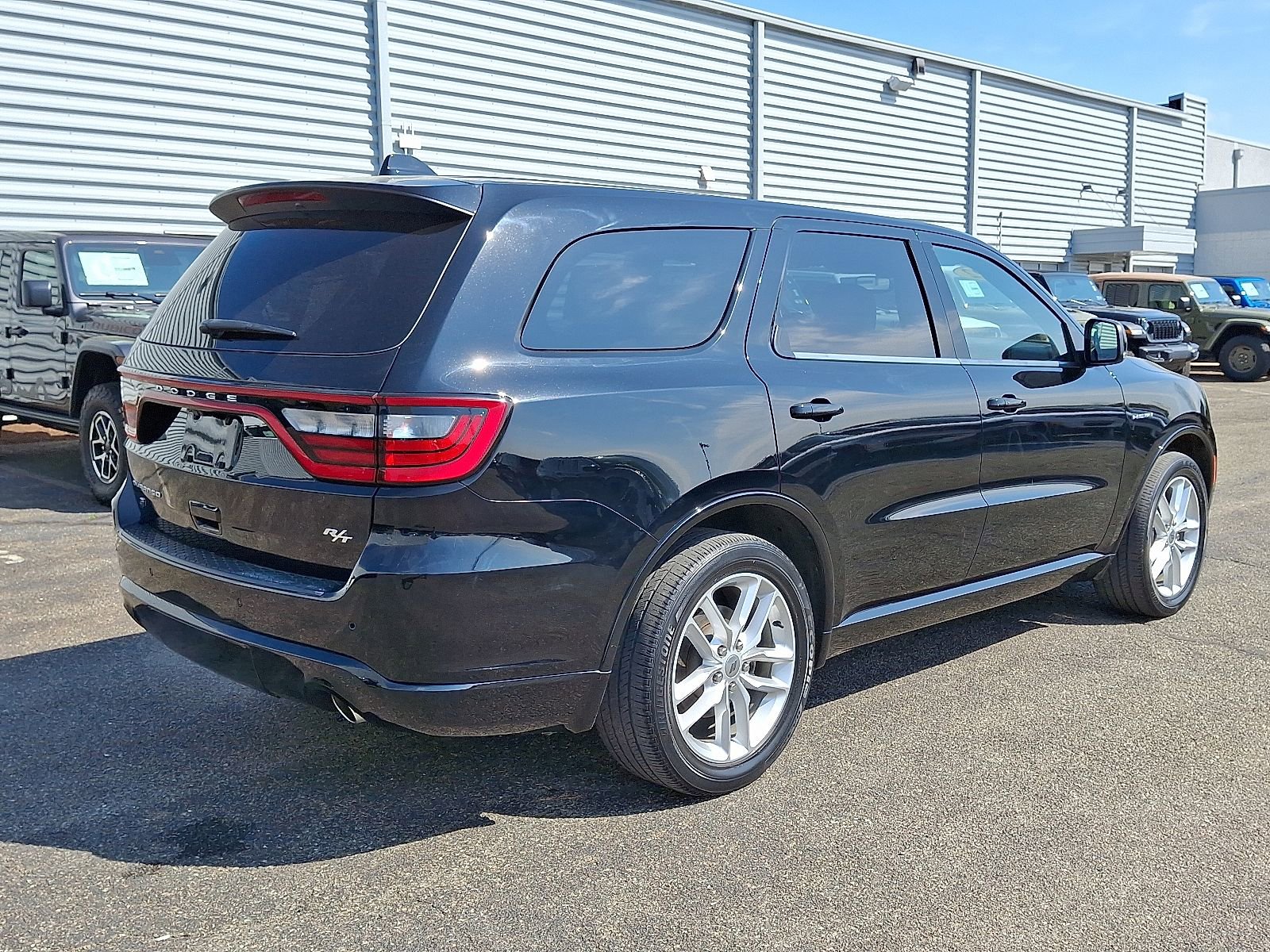 Used 2022 Dodge Durango R/T AWD/4WD image 6