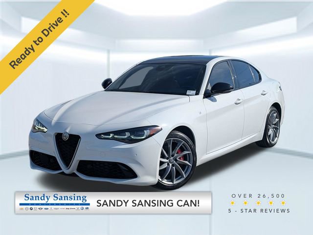 Used 2024 Alfa Romeo Giulia Ti AWD/4WD image 1