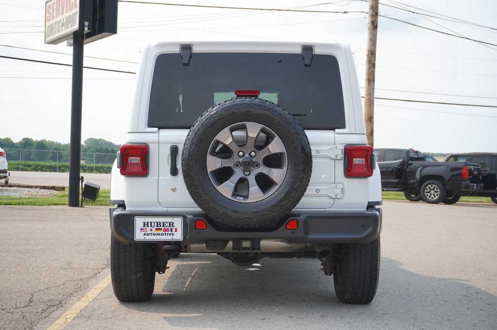 Used 2018 Jeep Wrangler Unlimited Sahara AWD/4WD image 6