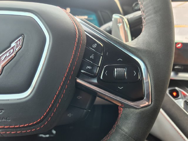 Used 2023 Chevrolet Corvette Stingray Premium Conv w/ Z51 Performance Package RWD image 33