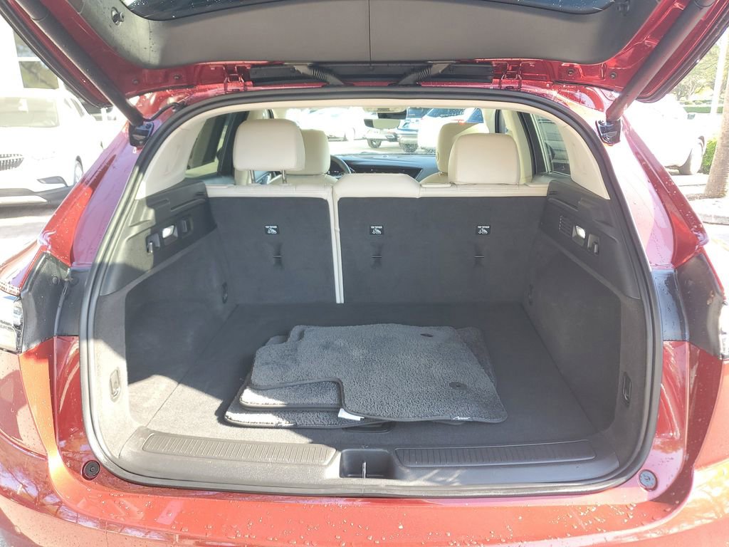 Certified 2022 Buick Envision Avenir w/ Technology Package II image 26