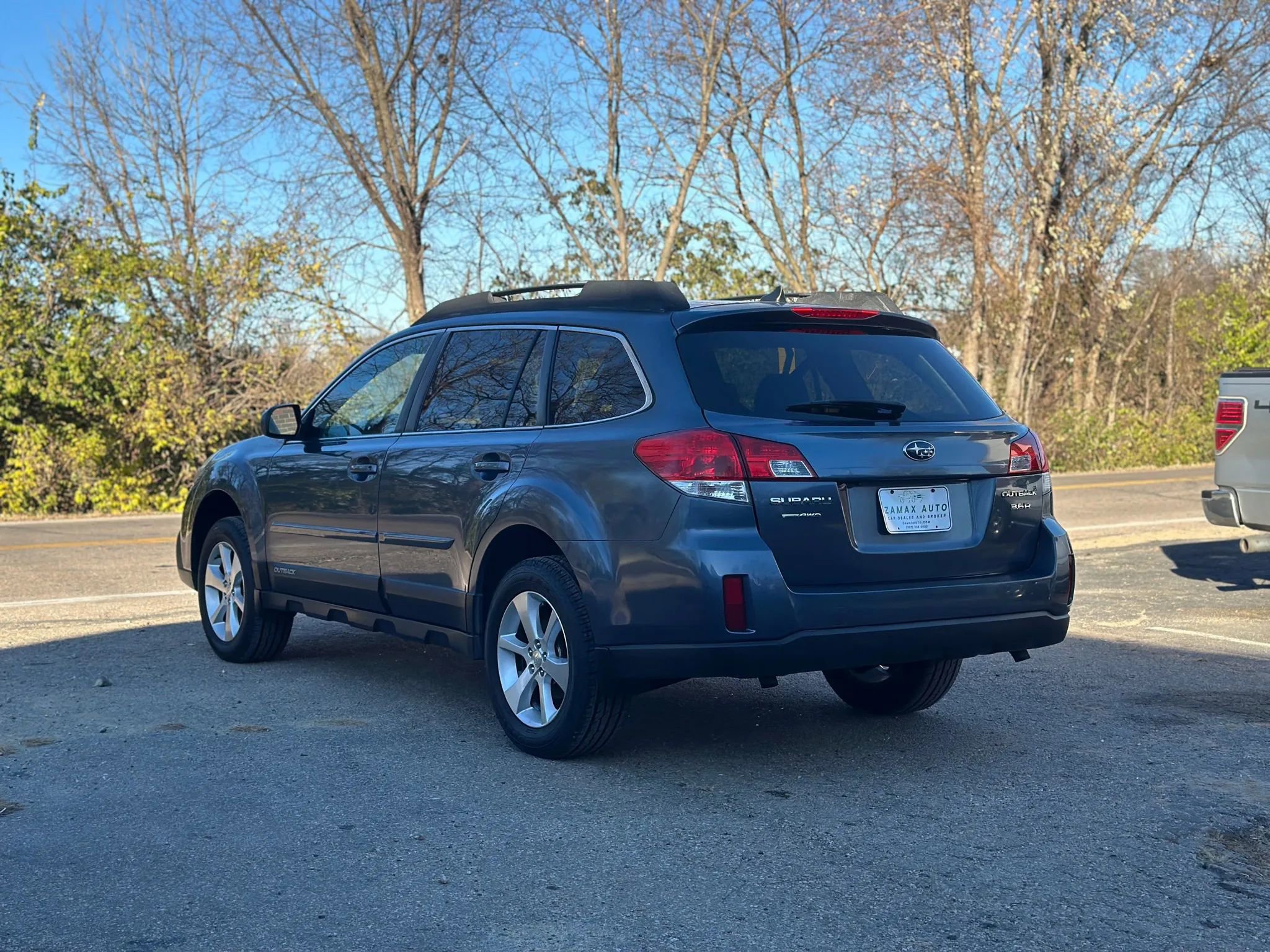 Used 2013 Subaru Outback 3.6R Limited w/ Moonroof Pkg image 13