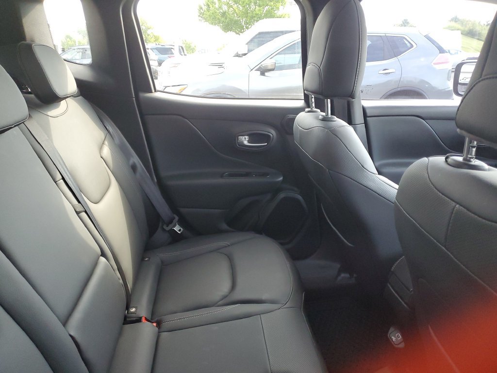 Used 2022 Jeep Renegade Limited w/ Sun, Sound & Wheels Group AWD/4WD image 20
