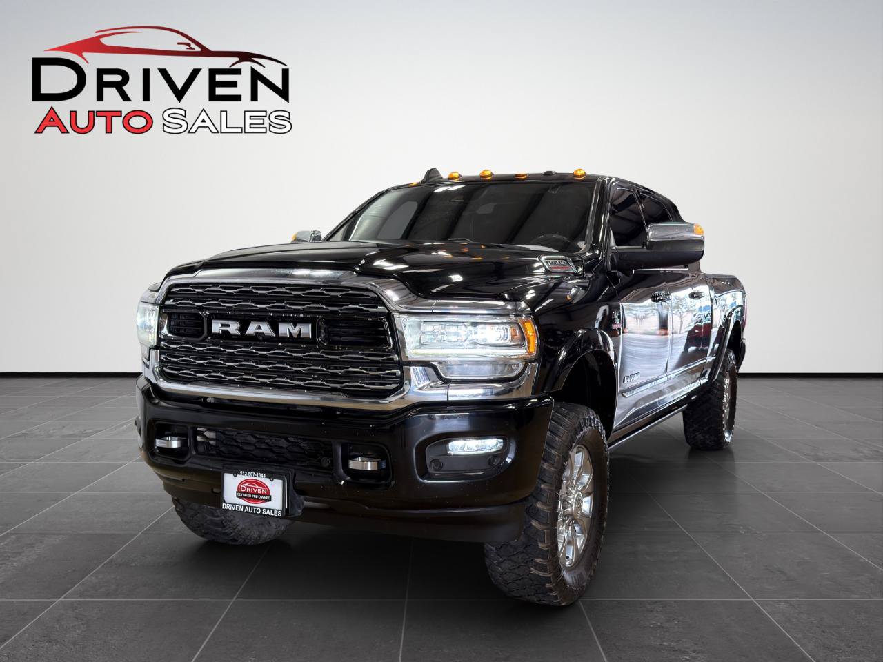 Used 2021 RAM 2500 Limited AWD/4WD image 2