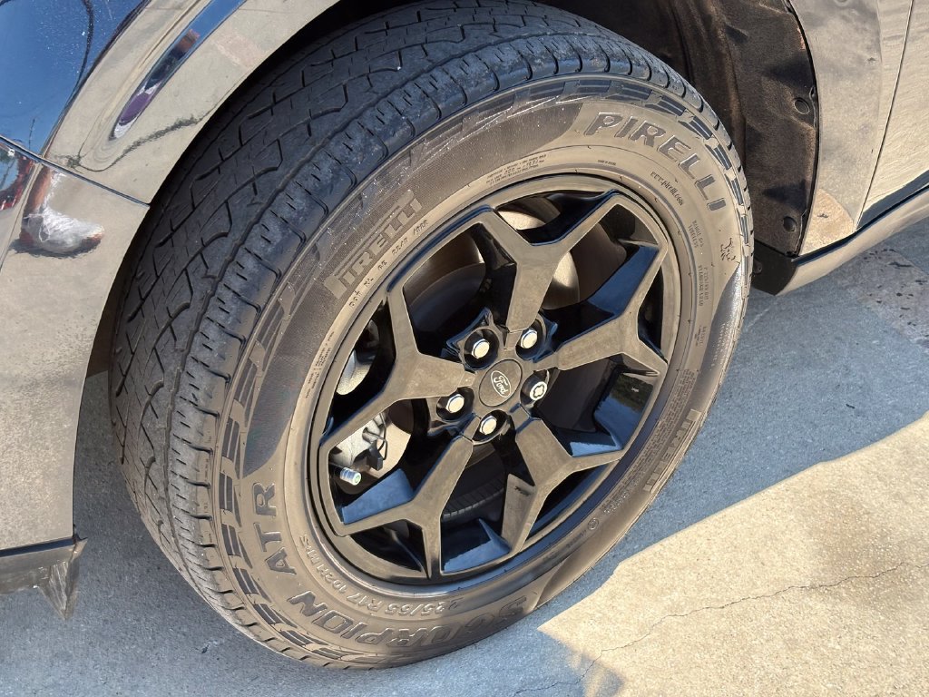 Used 2023 Ford Maverick Lariat w/ Lariat Luxury Package AWD/4WD image 9