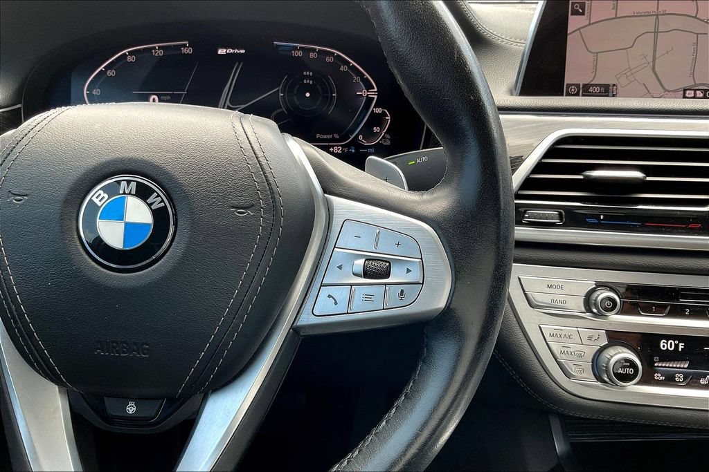 Used 2020 BMW 745e xDrive AWD/4WD image 12