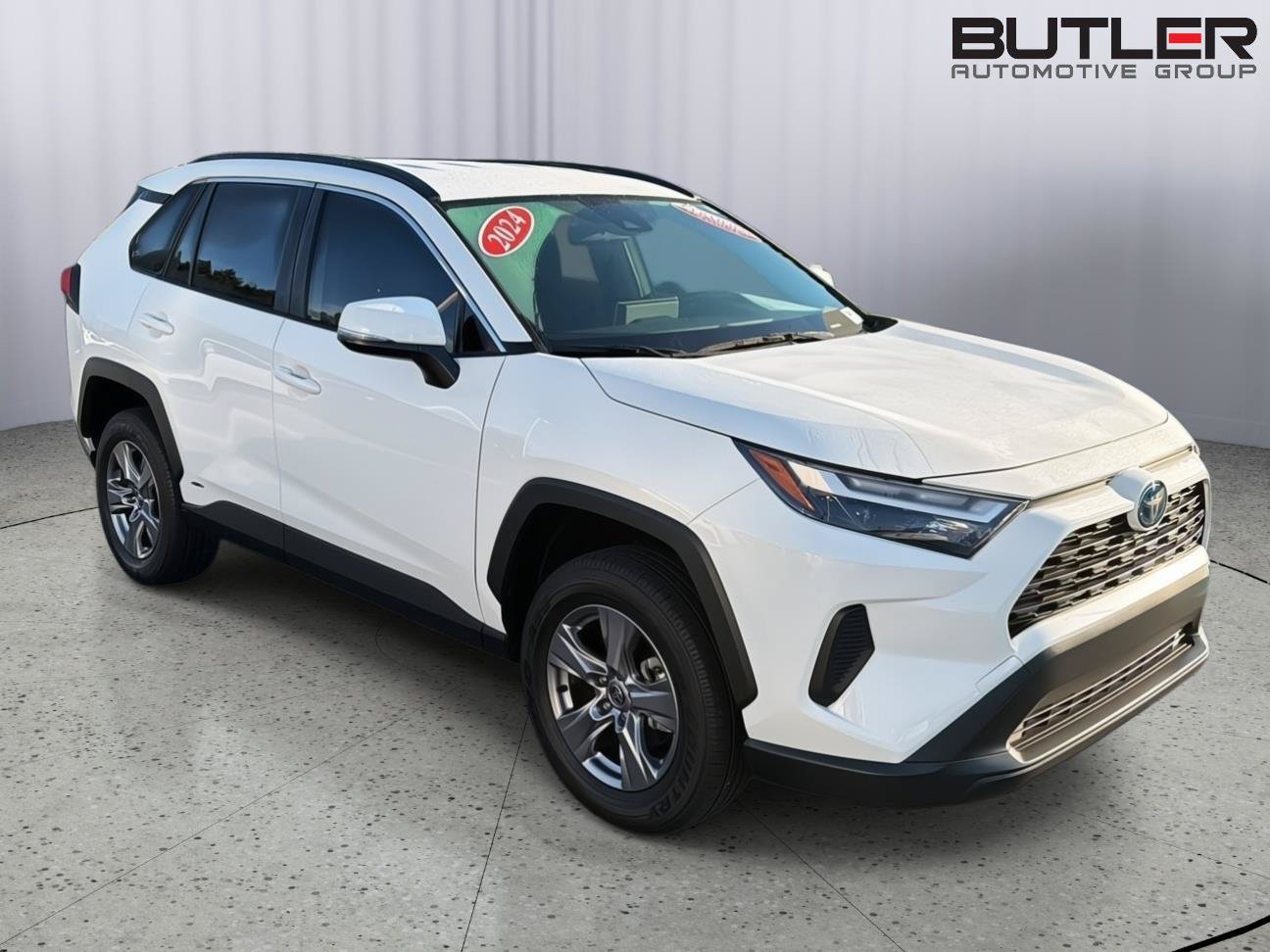 Certified 2024 Toyota RAV4 XLE AWD/4WD image 8