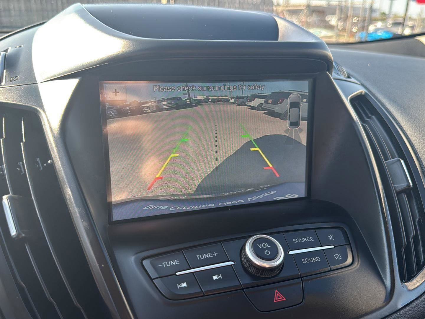 Used 2019 Ford Escape SEL image 22