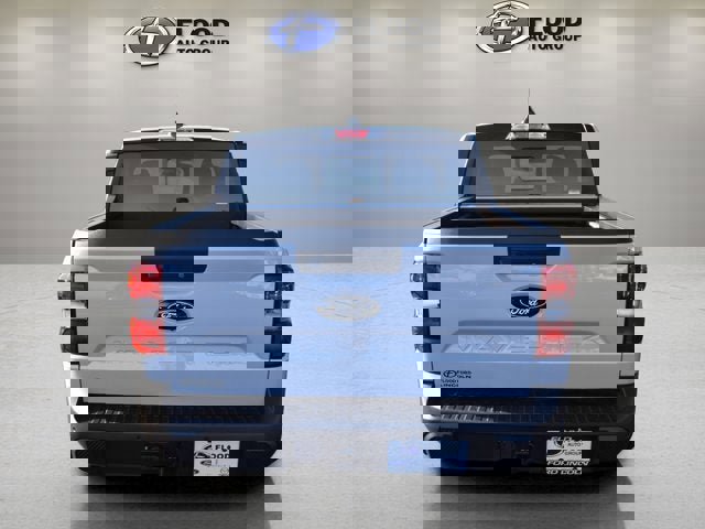 New 2025 Ford Maverick Lariat w/ Black Appearance Package image 3