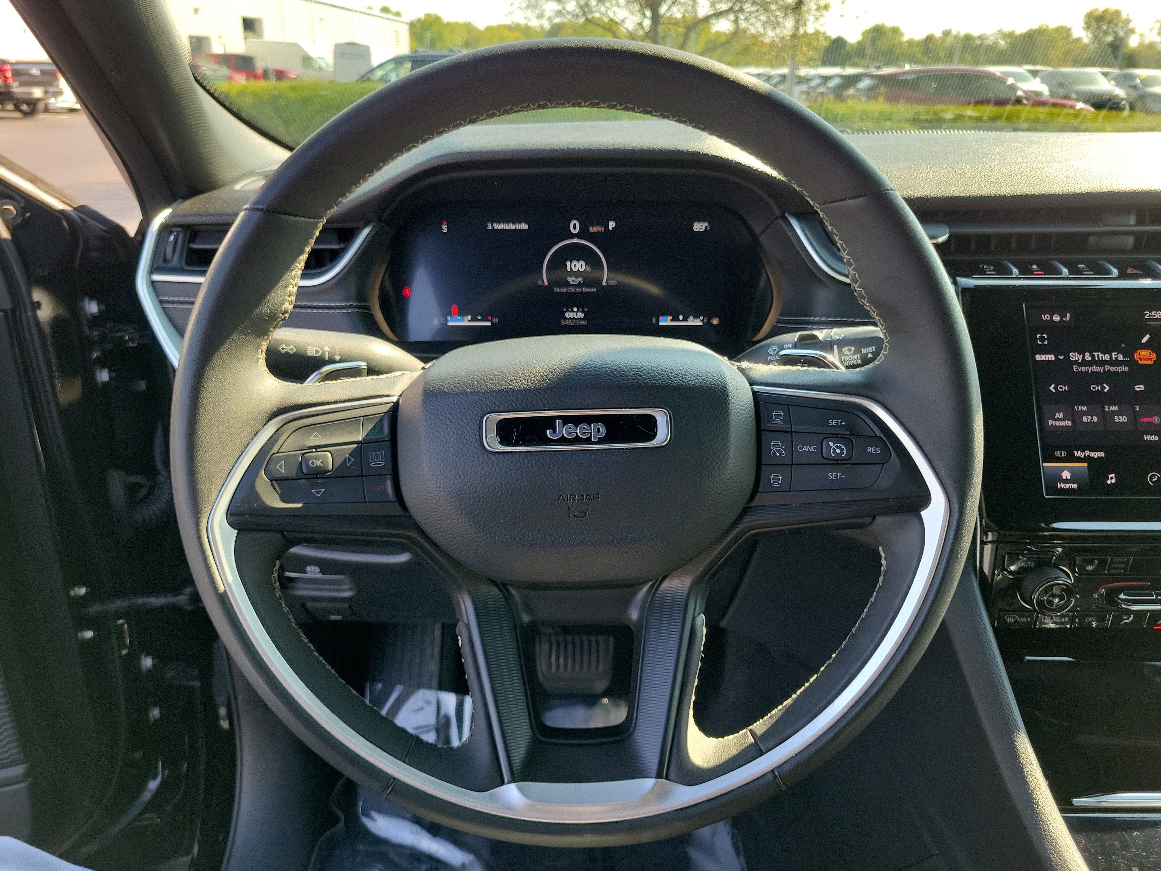 Used 2024 Jeep Grand Cherokee L Laredo image 21