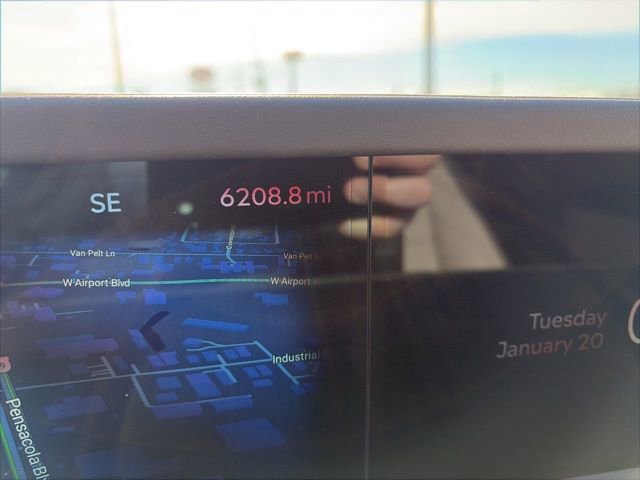 Used 2025 Lincoln Nautilus Premier w/ Equipment Group 102A image 35