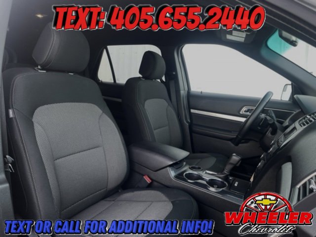 Used 2017 Ford Explorer XLT image 12