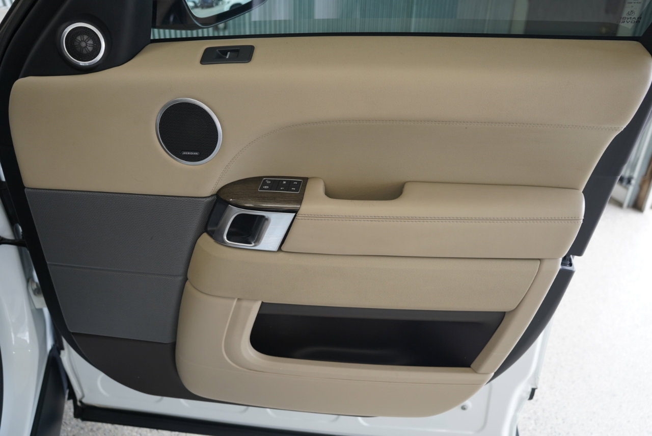 Used 2017 Land Rover Range Rover Sport Supercharged image 40