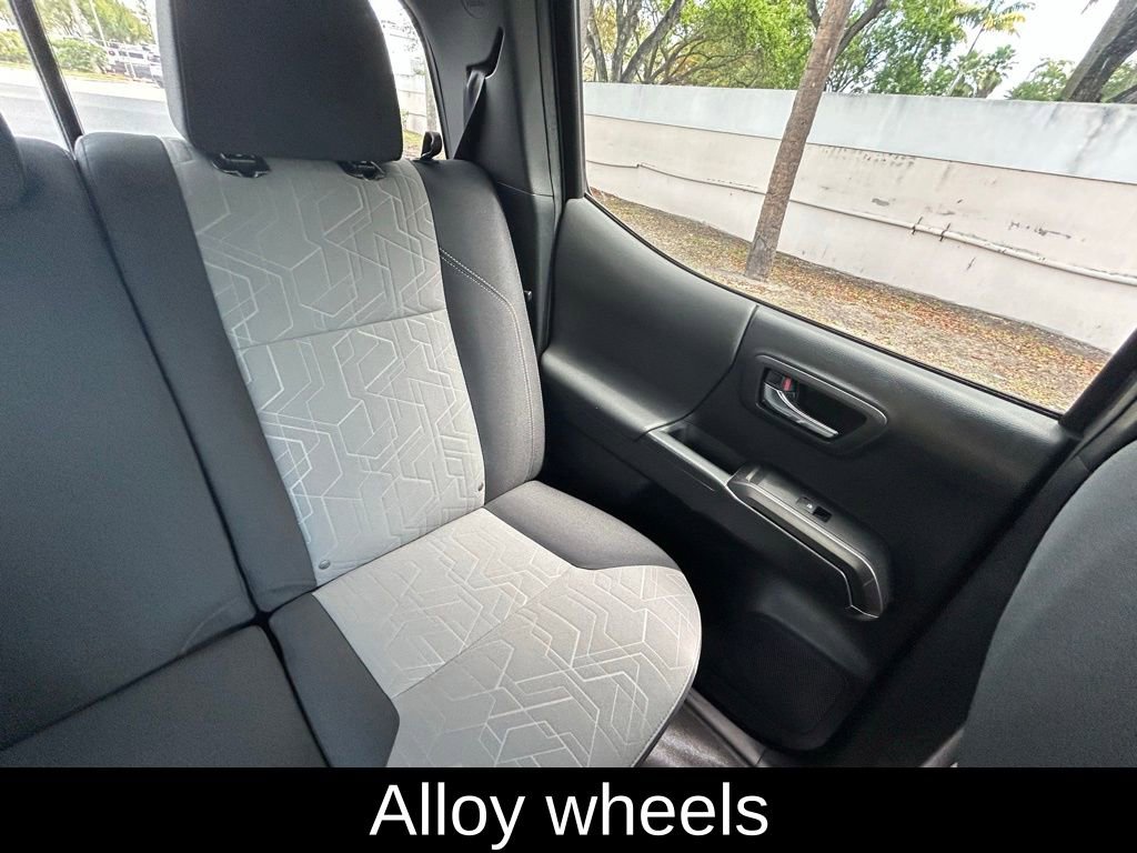 Used 2021 Toyota Tacoma TRD Off-Road image 14