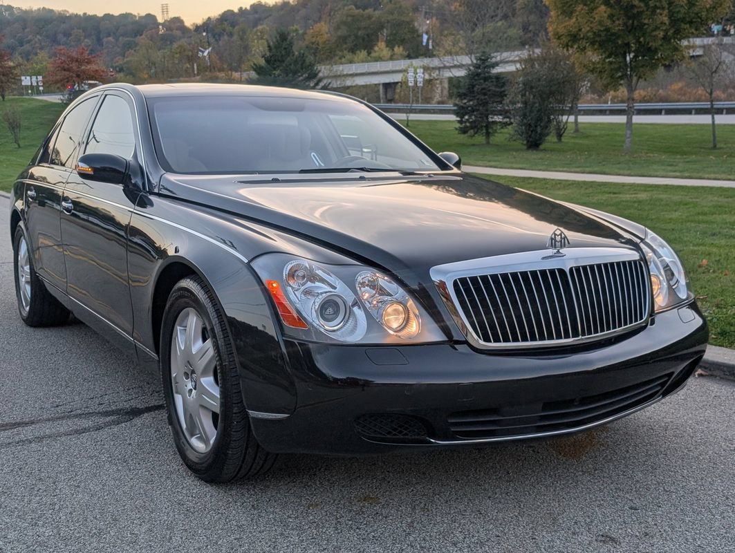 Used 2005 Maybach 57 RWD image 3