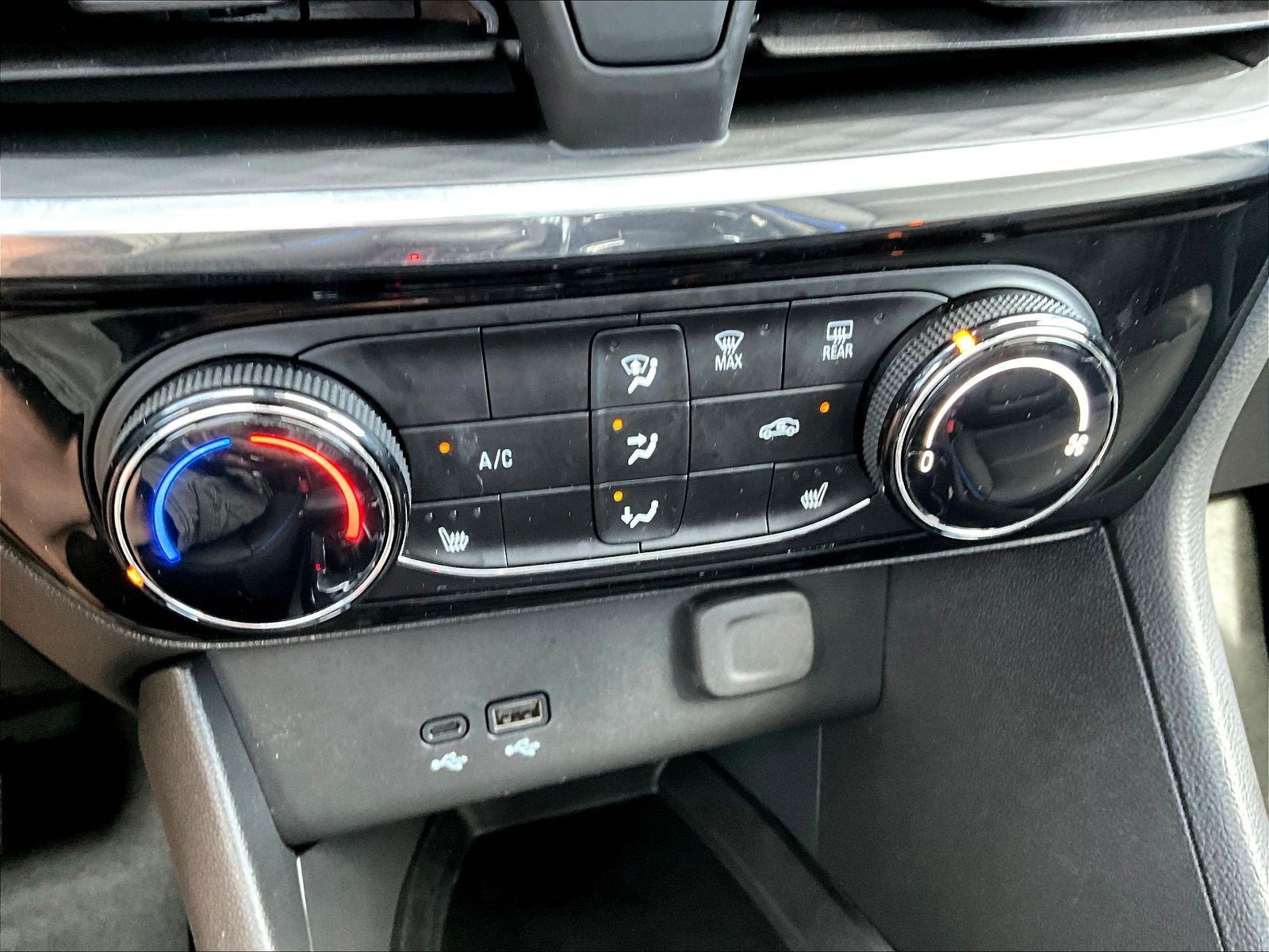 Used 2026 Buick Encore GX Sport Touring w/ Comfort Package FWD image 38